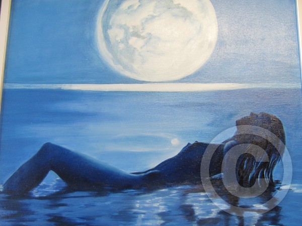 Blue moon lady is not for salle!
