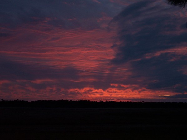 Red Sky in The Morn'