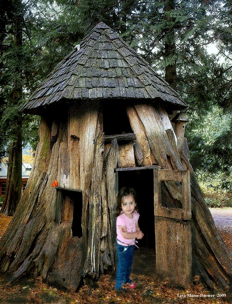 Izzy In Tree House