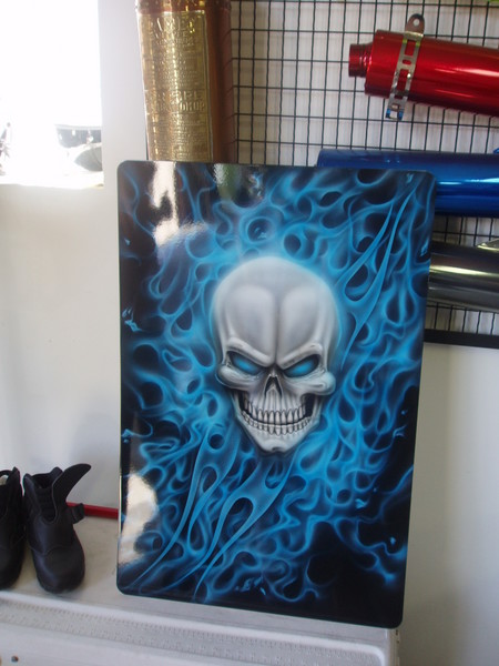 Kandy Blue Skull