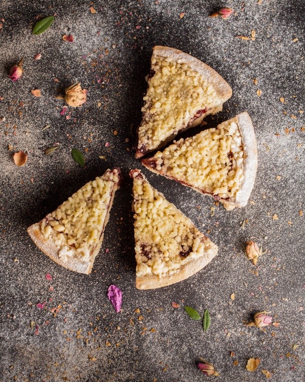 Cherry tart