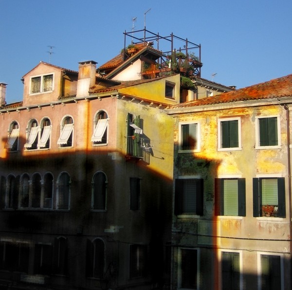 Beccarie Houses