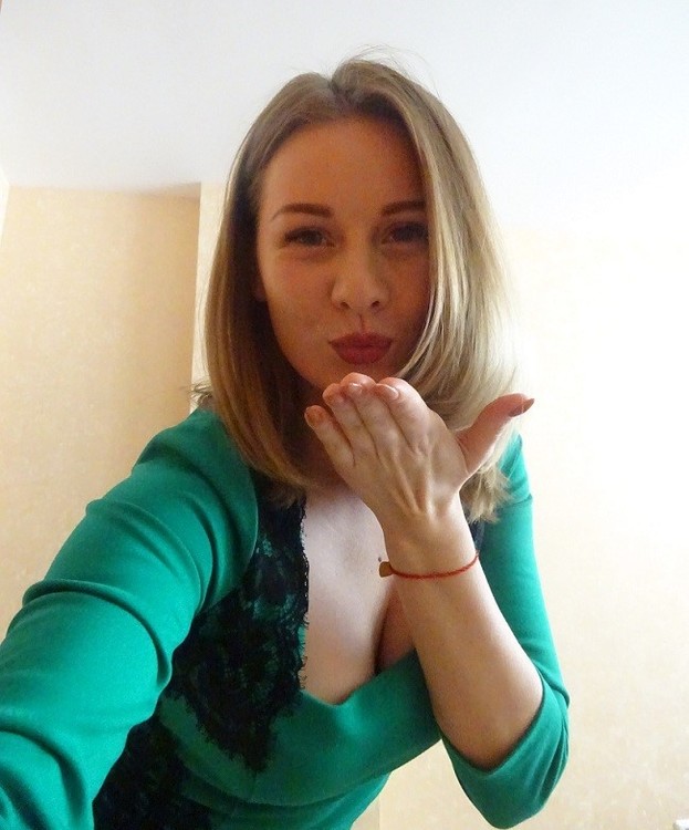 kiss