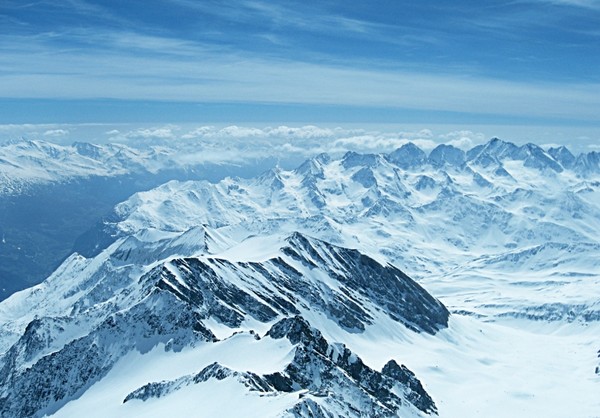 mountainous ocean