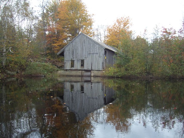 MILL ON P0ND