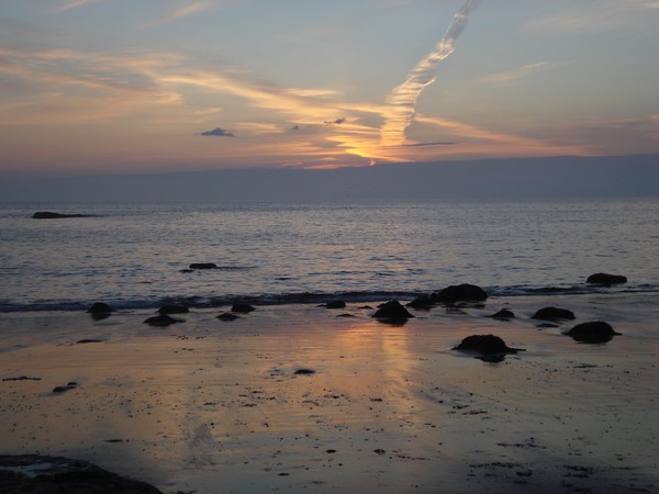 SLIPSTREAM SUNSET, HOPEMAN, SCOTLAND