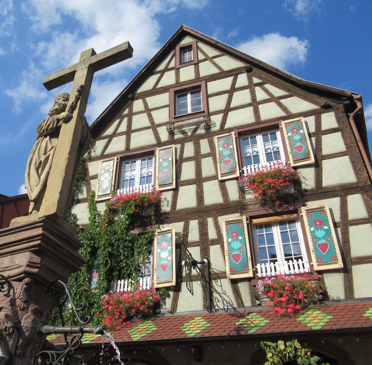 ALSACE ! LOVE THE SHUTTERS