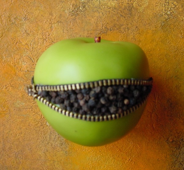 Panspermic apple