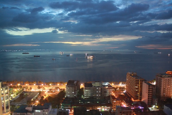 Manila Bay at Night