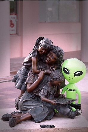 Story Time Alien