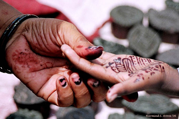 Henna Hands