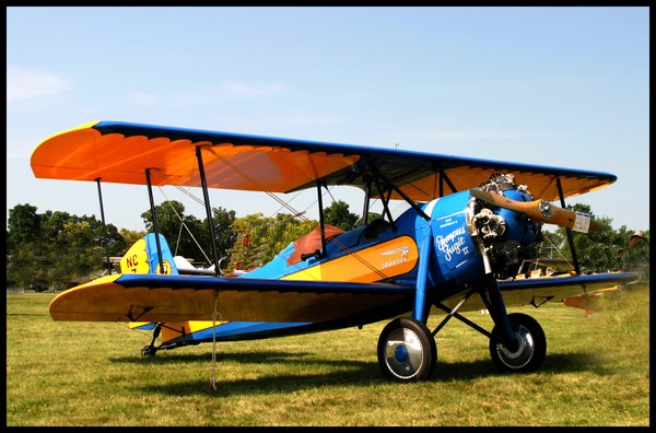 PRE-WWII BIPLANE @ OSHKOSH