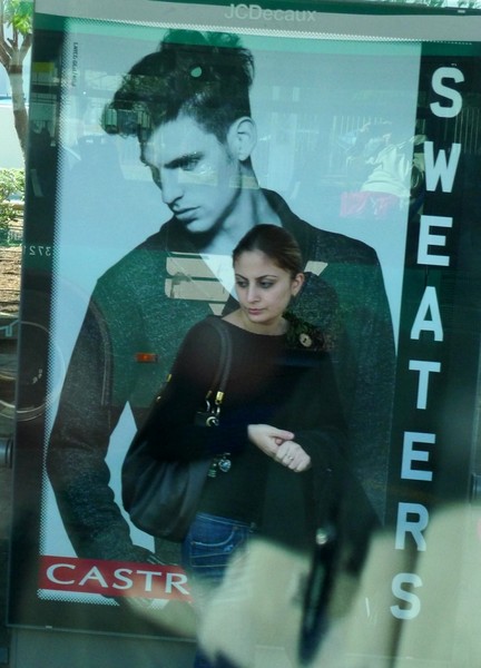 People At The Stops Of Tel Aviv-2