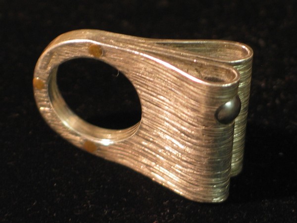 Double fold silver ring with black pearl