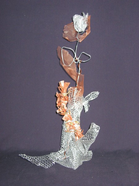 WIRE VASE