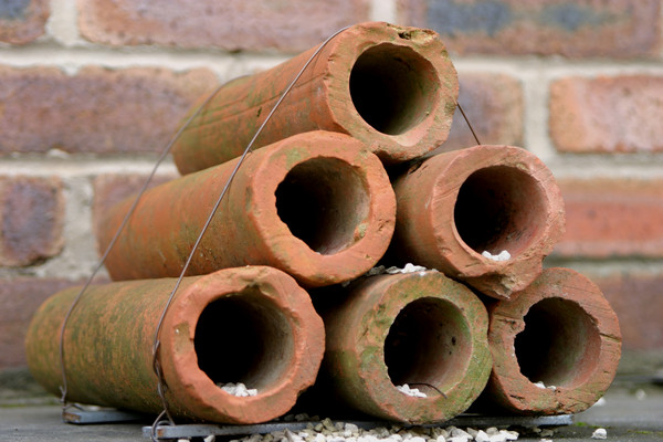 Triangle of pipes