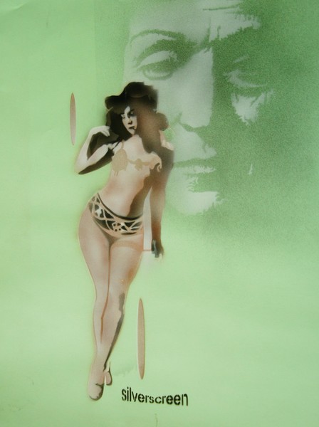 dame sur fond vert
