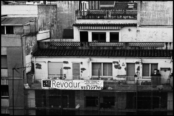 gleams of poised worlds - barcelona