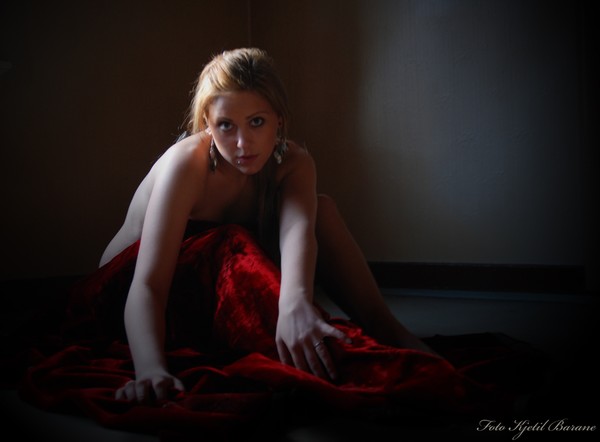 Lady in red_2