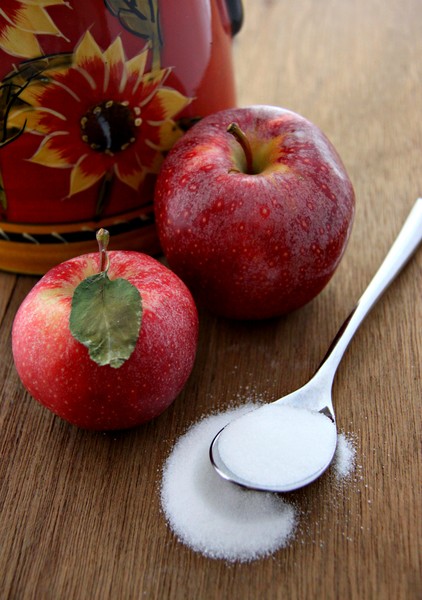 Apples and Sugar
