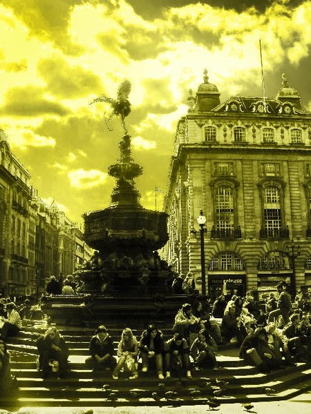 Lunch Break - Piccadilly Circus