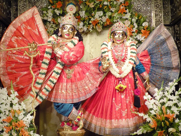 Radha Krishn (6)