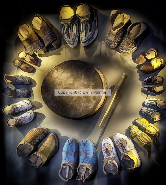 Moccassins Circle Plus Drum