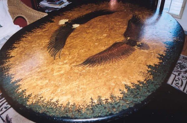 Eagle Table