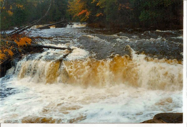 Tahquamenon Falls view7