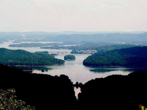 Cherokee Lake, VA