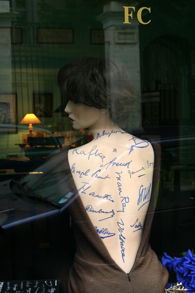 AUTOGRAPHED BACK