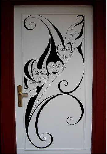 DOOR-PAINTING