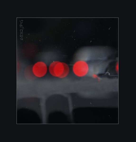 6832 tail lights