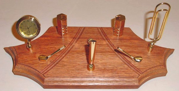 Urunday Wood Golfers Desk Set With Clock