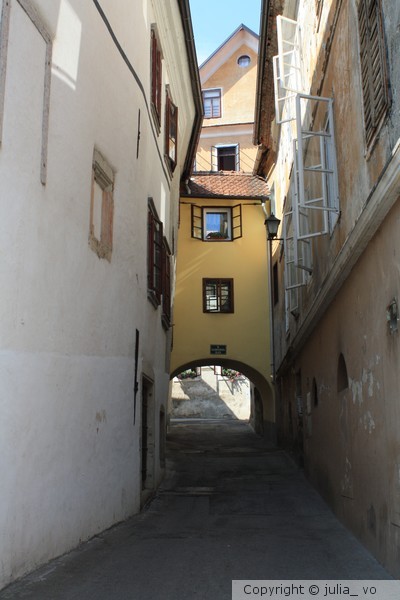DETAILS OF THE CITY