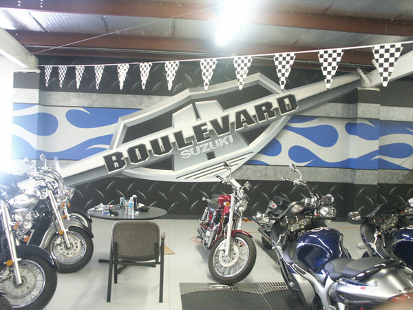DEALERSHIP INSIDE 2