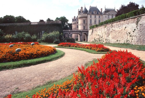Gardens and Chateau LeLude, Loire
