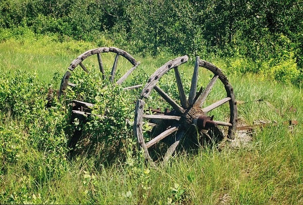 Wagon Wheels on the Prairies