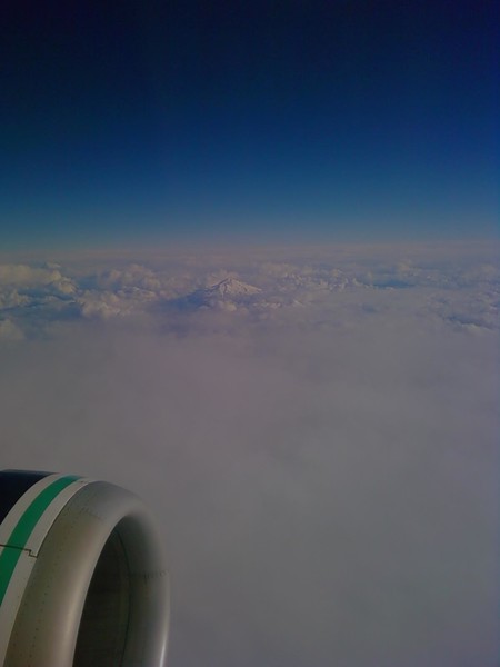 Jet over Shasta