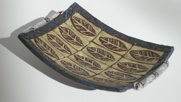 Ceramic leaf plate