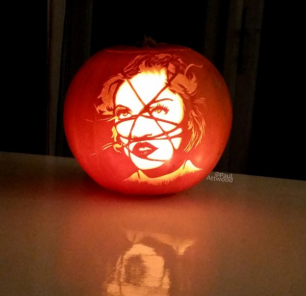 Madonna Rebel Heart Pumpkin Carving