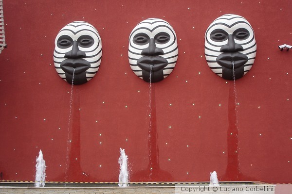 MASCARAS