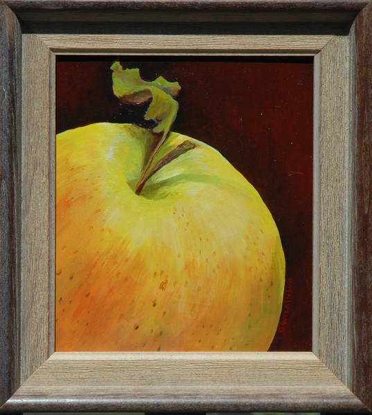 apple top with leaf