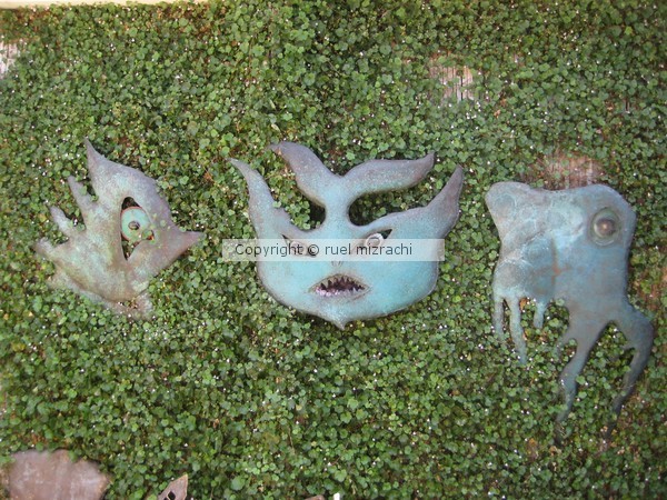 3 SEA CREATURES