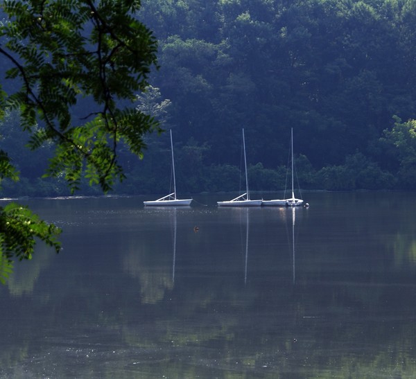 boats without sail