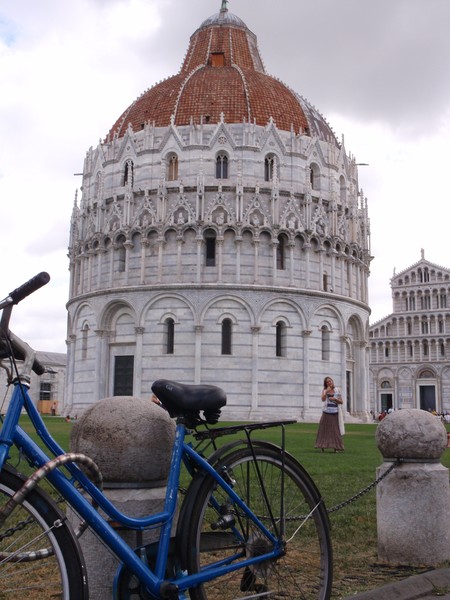 Bicycle in Pisa