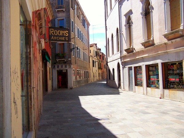 EMPTY STREET