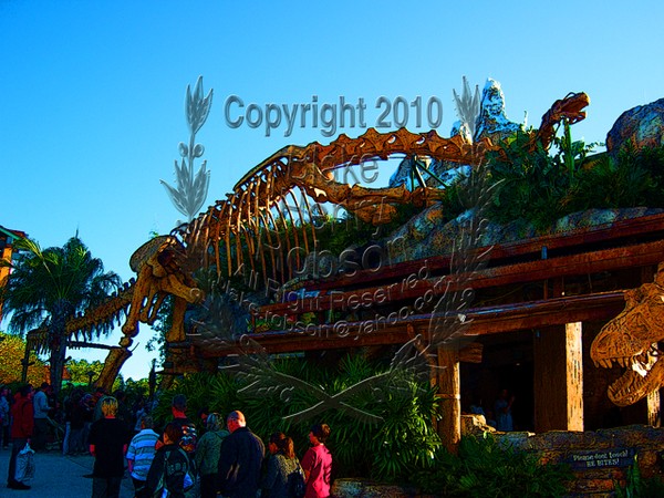 Dinosuar on roof Disney's Marketplace FL