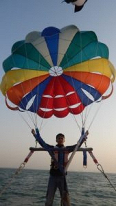 parasailing in dubai