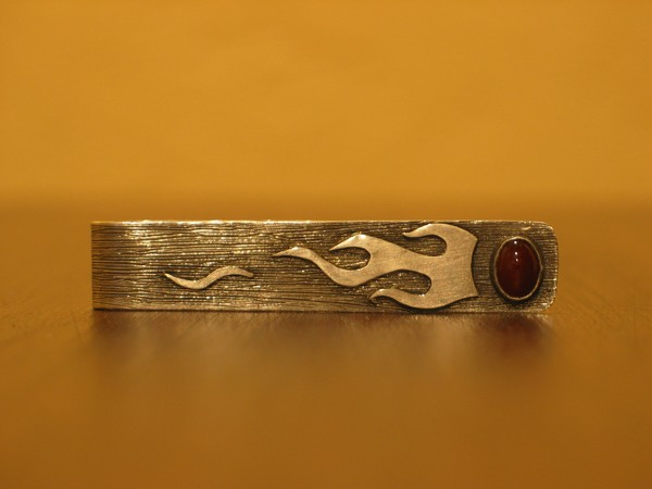 sterlig silver fire tie clip w/ garnet